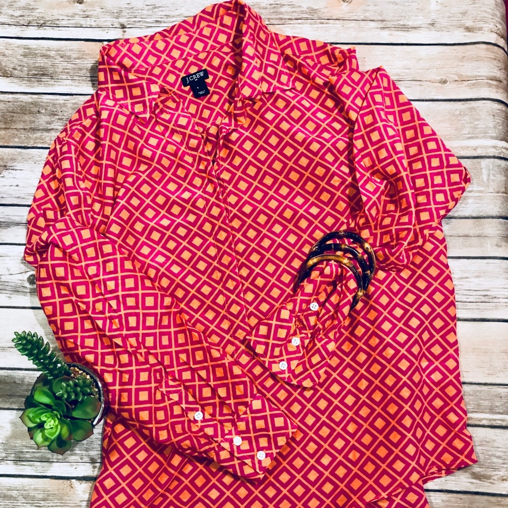 J CREW popover top. Great color super soft EUC